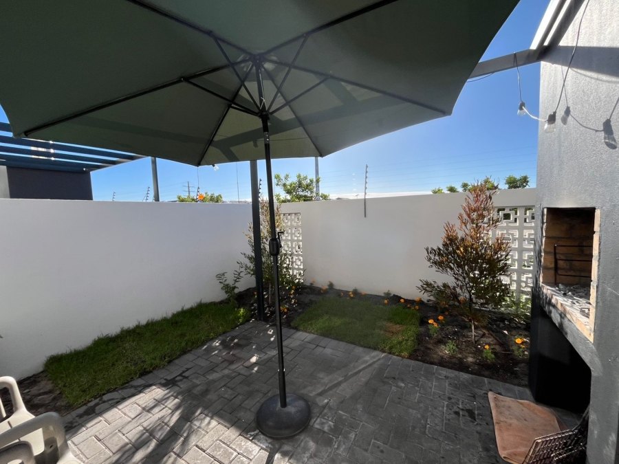 4 Bedroom Property for Sale in Sandown Western Cape